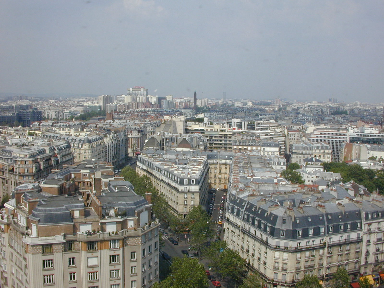A picture of Paris ; Actual size=240 pixels wide